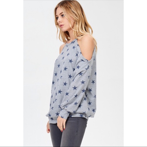 Star print cold shoulder French terry pull… - Picture 4 of 4